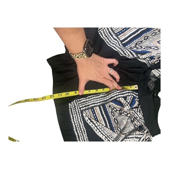 Mossimo Supply Co Black Skorts with Geometric Patterns - Picture 5 of 7